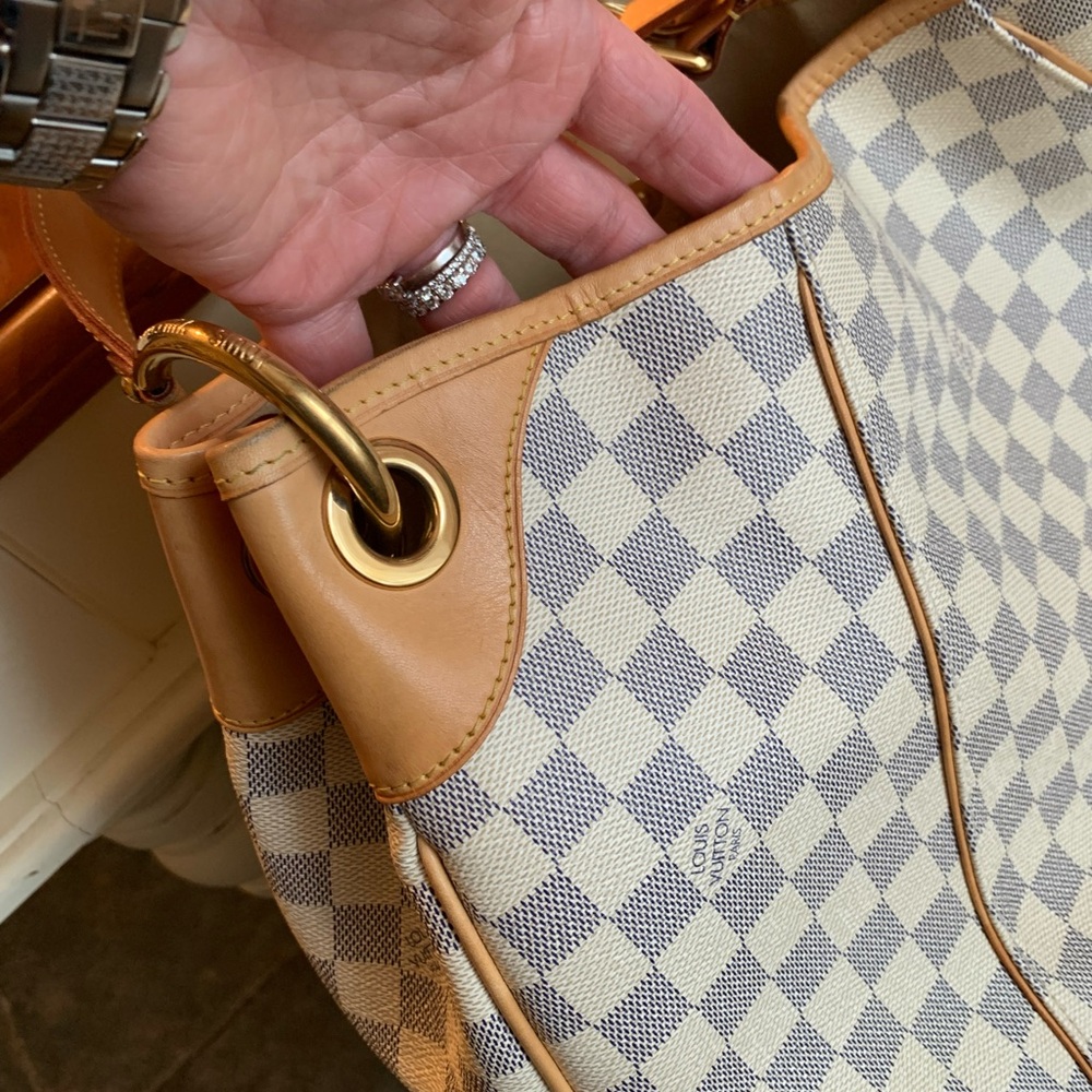 Louis Vuitton Galliera GM Azur - Picture 8 of 17